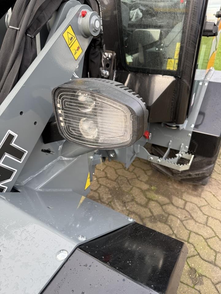 Kompaktlader of the type GiANT G2700 X-TRA HD PLUS, Gebrauchtmaschine in Hadsten (Picture 3)