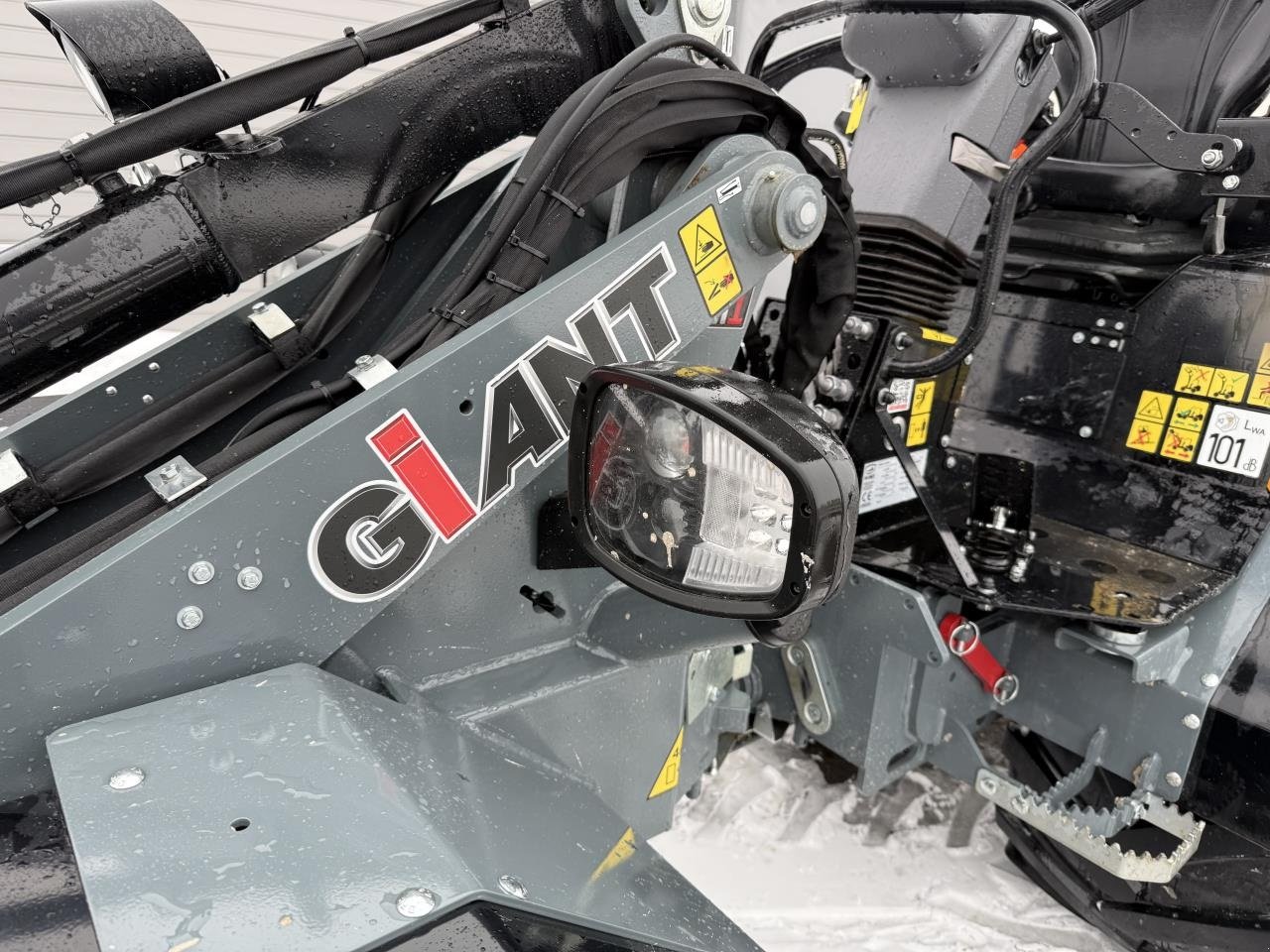 Kompaktlader van het type GiANT G2700 X-TRA HD PLUS, Gebrauchtmaschine in Hadsten (Foto 5)