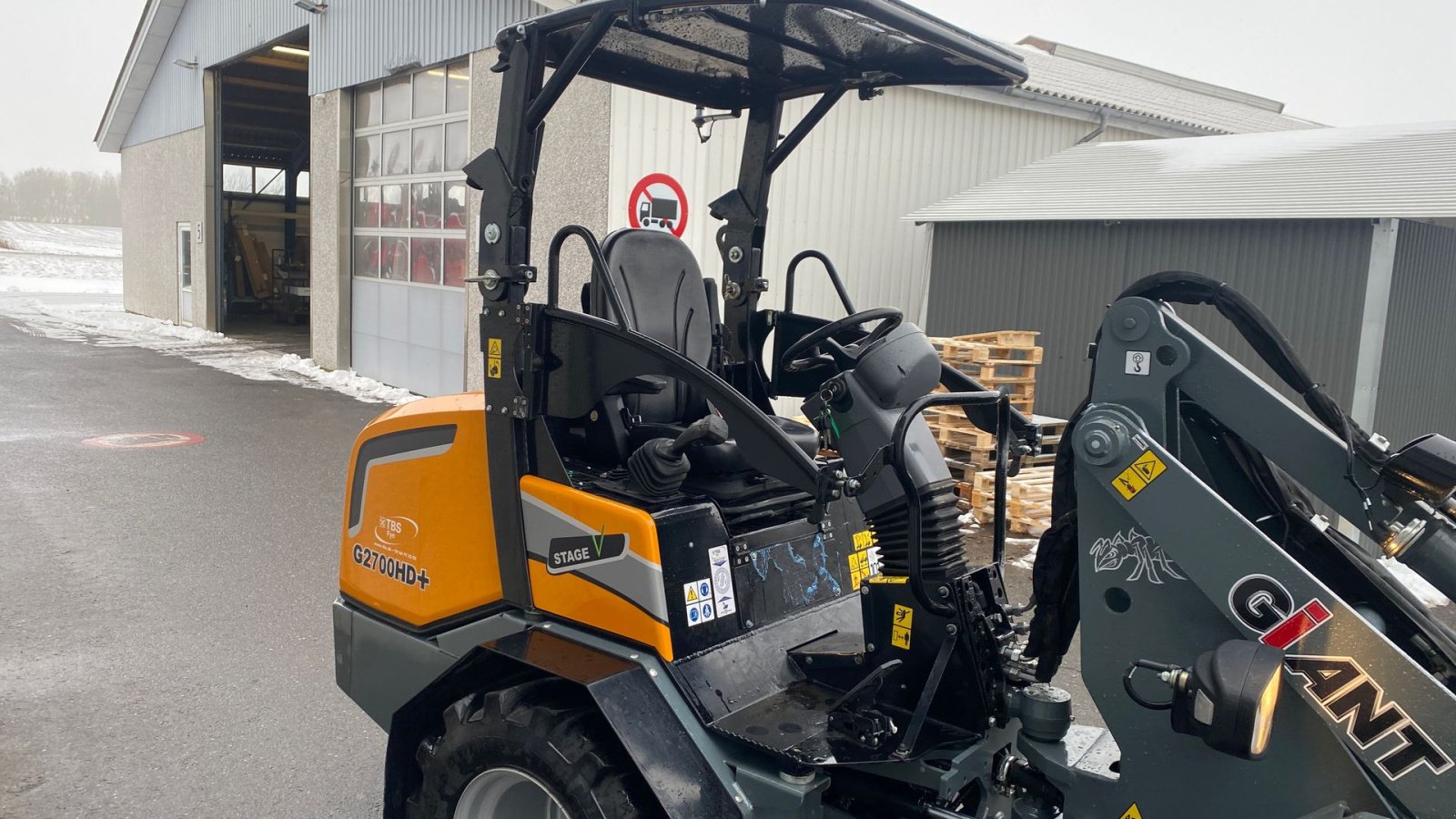 Kompaktlader от тип GiANT G2700 X-TRA HD PLUS, Gebrauchtmaschine в Holstebro (Снимка 5)