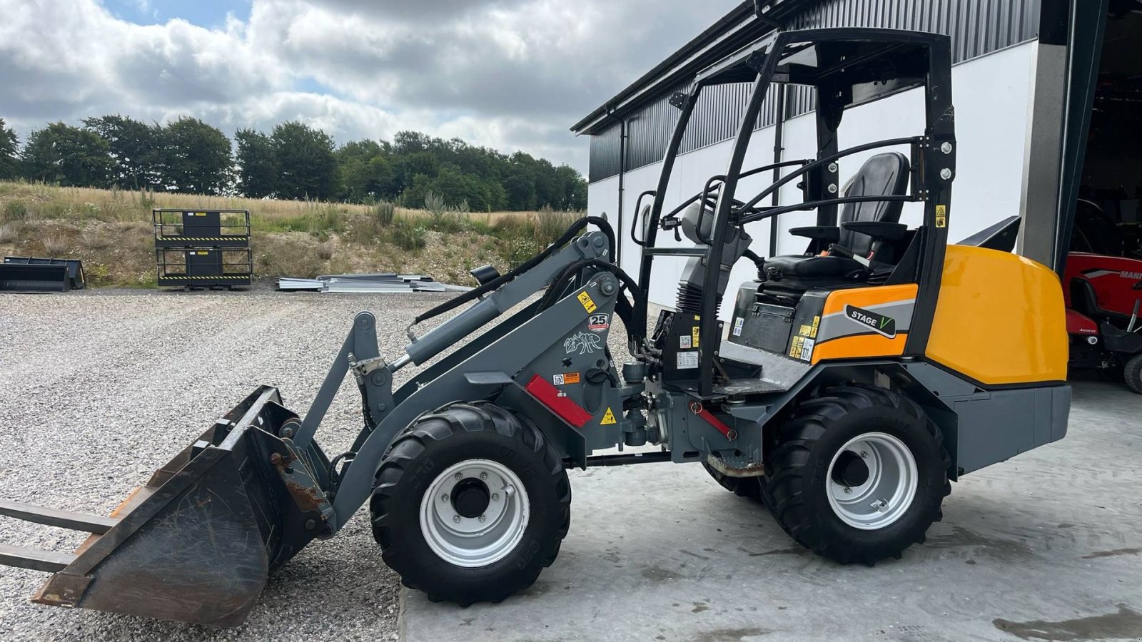 Kompaktlader of the type GiANT G2700 X-TRA HD PLUS, Gebrauchtmaschine in Mariager (Picture 3)