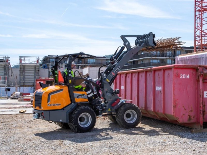 Kompaktlader of the type GiANT G2700HD PLUS, Gebrauchtmaschine in Hadsten (Picture 1)