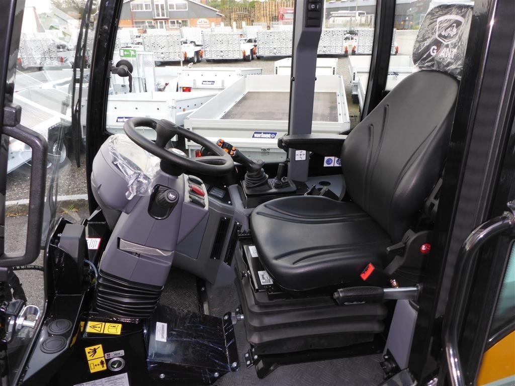 Kompaktlader tip GiANT G3500 fabiksny  til omg levering, Gebrauchtmaschine in Nørresundby (Poză 8)