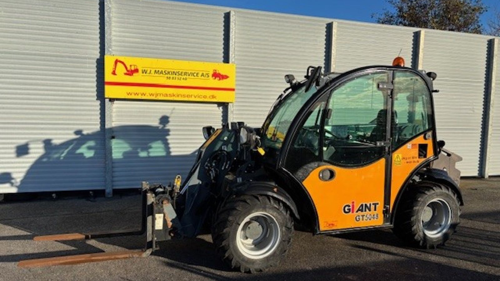 Kompaktlader des Typs GiANT GT5048, Gebrauchtmaschine in Nørresundby (Bild 1)