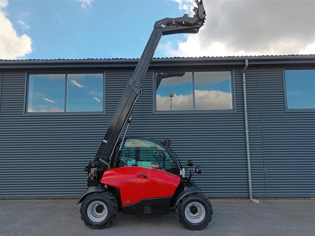 Kompaktlader typu GiANT GT5048, Gebrauchtmaschine w Fårevejle (Zdjęcie 4)