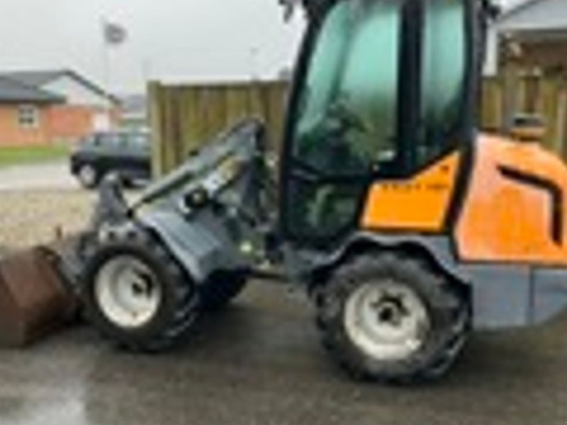 Kompaktlader Türe ait GiANT V 452 T X-TRA HD Giant 452 T HD X-tra, Gebrauchtmaschine içinde Horsens (resim 1)