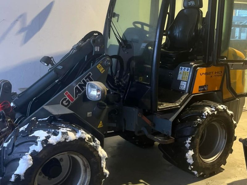 Kompaktlader Türe ait GiANT V 452 T X-TRA HD, Gebrauchtmaschine içinde Føvling (resim 1)