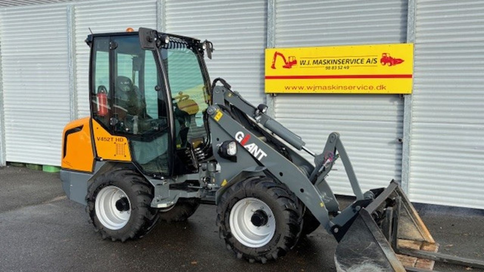 Kompaktlader tipa GiANT v452HD    står som ny kun 250 timer, Gebrauchtmaschine u Nørresundby (Slika 5)