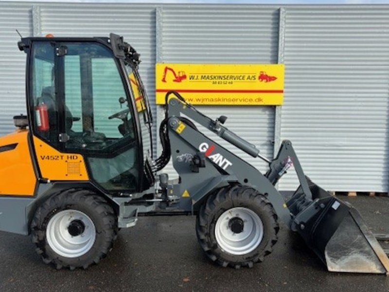 Kompaktlader типа GiANT v452HD    står som ny kun 250 timer, Gebrauchtmaschine в Nørresundby