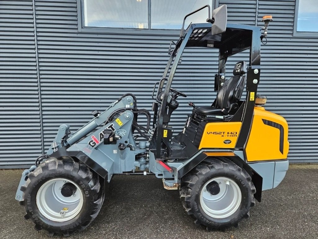 Kompaktlader des Typs GiANT v452t hd xtra, Gebrauchtmaschine in Fårevejle (Bild 5)