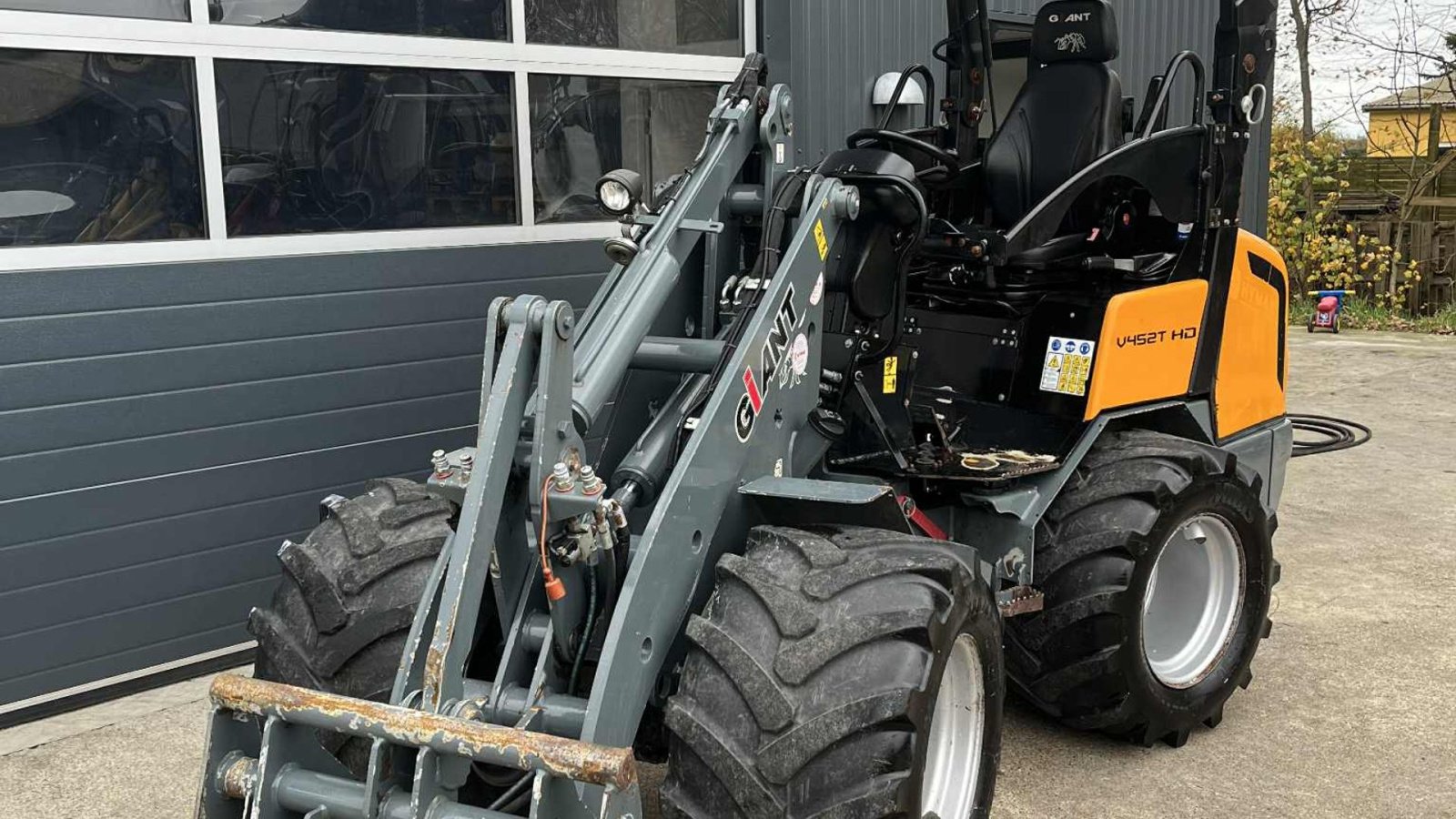 Kompaktlader des Typs GiANT V452T HD, Gebrauchtmaschine in Føvling (Bild 1)