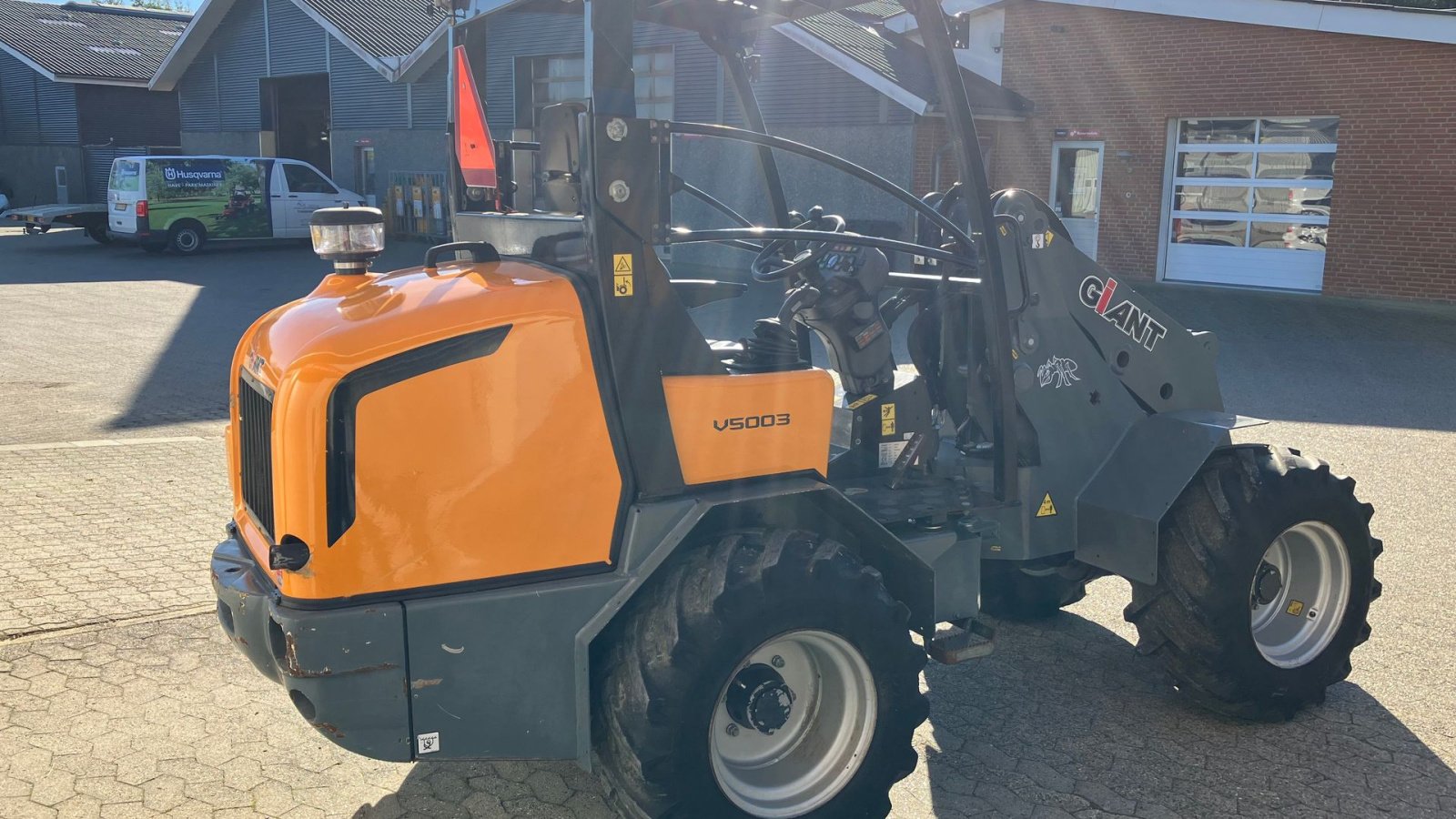 Kompaktlader des Typs GiANT V5003, Gebrauchtmaschine in Spøttrup (Bild 4)