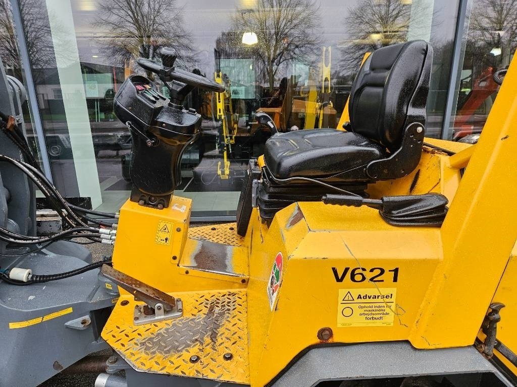 Kompaktlader от тип GiANT v621, Gebrauchtmaschine в Fårevejle (Снимка 7)