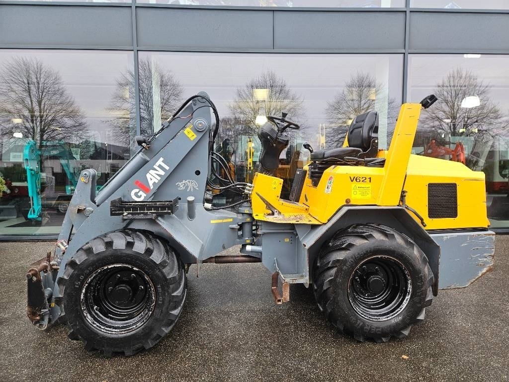 Kompaktlader от тип GiANT v621, Gebrauchtmaschine в Fårevejle (Снимка 5)