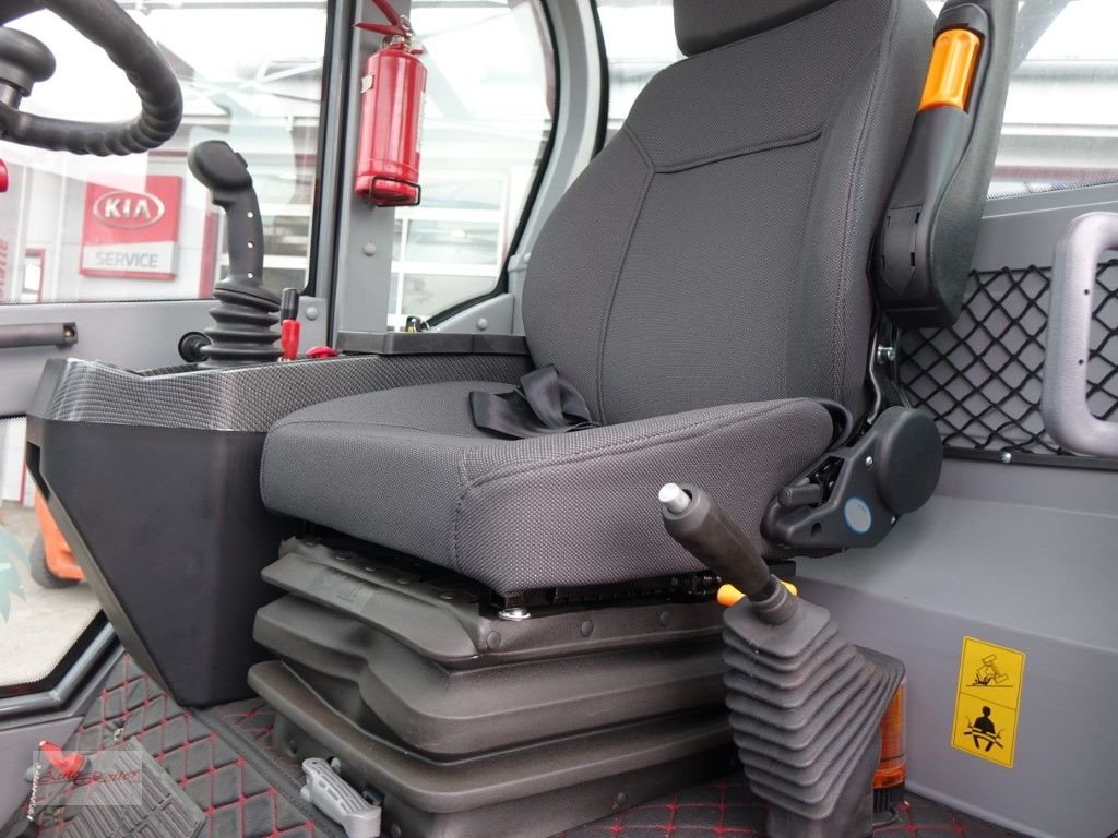 Kompaktlader of the type Grizzly 812 Hoflader 4WD  Mit 2 Jahren mobile Garantie!, Neumaschine in Fohnsdorf (Picture 13)