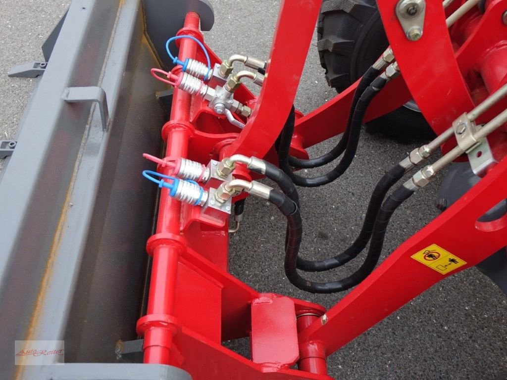 Kompaktlader of the type Grizzly 812 Hoflader 4WD  Mit 2 Jahren mobile Garantie!, Neumaschine in Fohnsdorf (Picture 5)