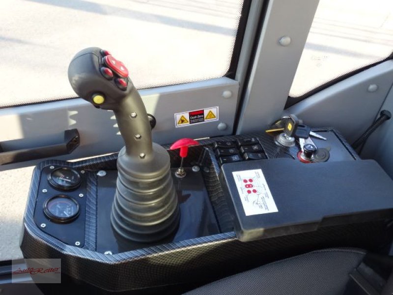 Kompaktlader of the type Grizzly 816T Telelader 4WD 2 Jahre mobile Garantie!, Gebrauchtmaschine in Fohnsdorf (Picture 10)