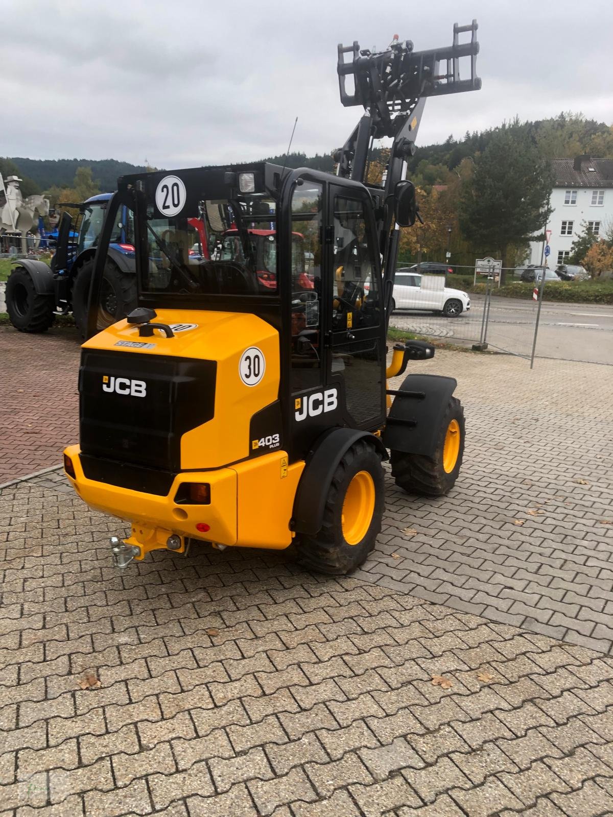 Kompaktlader of the type JCB 403 Agri Plus, Neumaschine in Bad Kötzting (Picture 3)