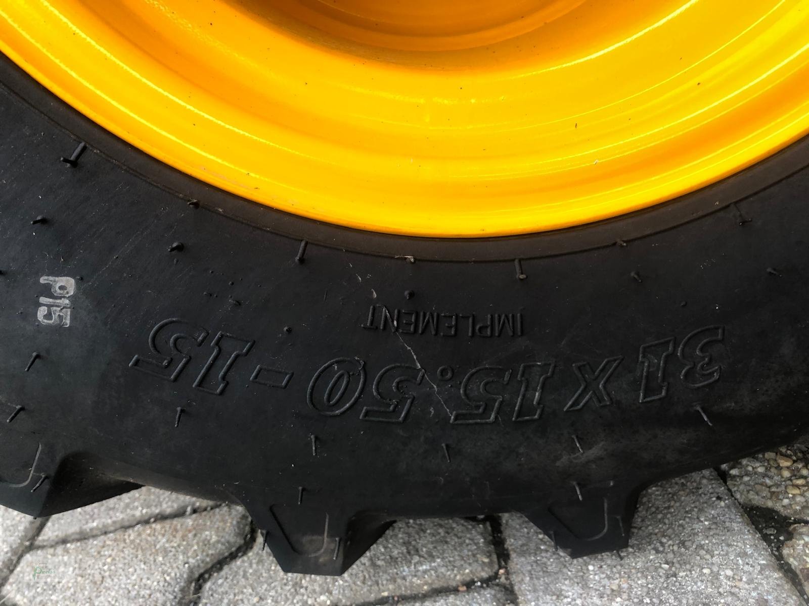 Kompaktlader of the type JCB 403 Agri Plus, Neumaschine in Bad Kötzting (Picture 12)