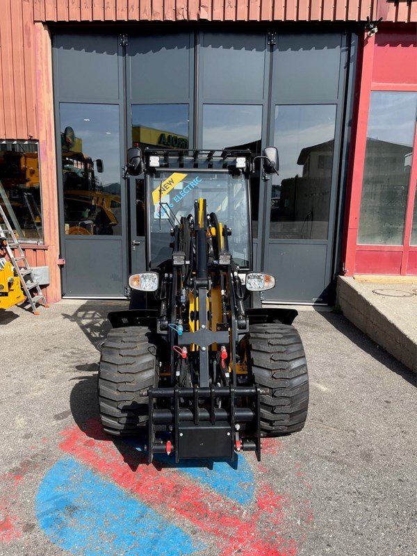 Kompaktlader of the type JCB 403 E, Gebrauchtmaschine in Domdidier (Picture 6)