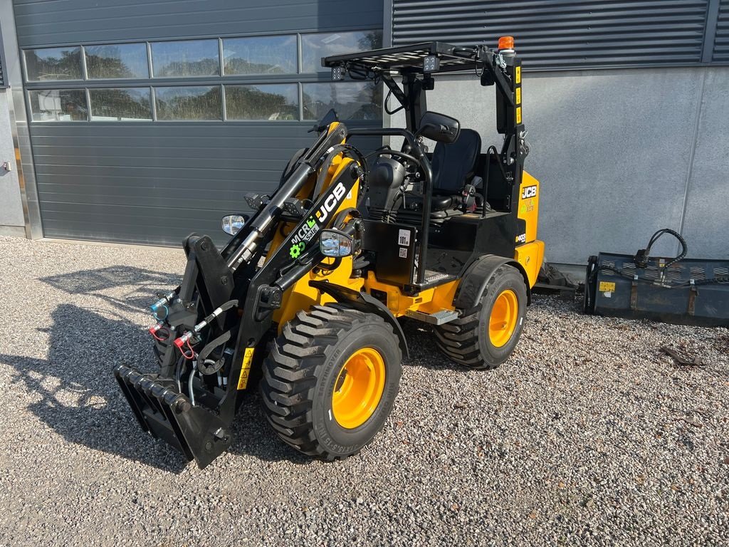 Kompaktlader des Typs JCB 403 Plus Agri, Gebrauchtmaschine in Roskilde (Bild 1)