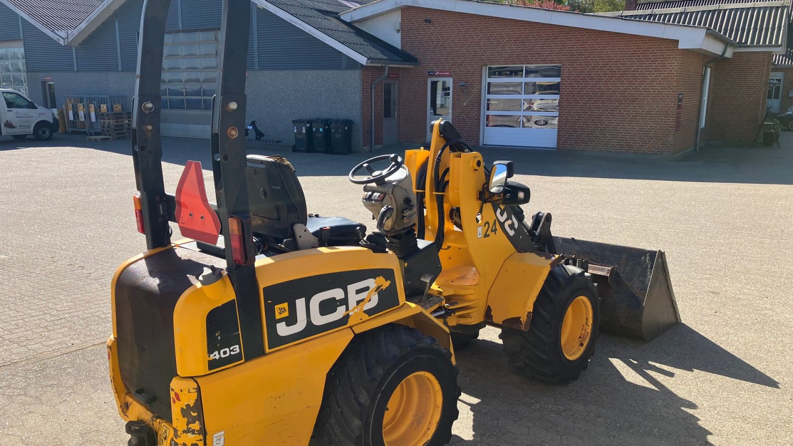 Kompaktlader del tipo JCB 403 WLS, Gebrauchtmaschine en Spøttrup (Imagen 4)
