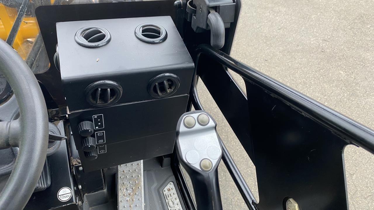 Kompaktlader typu JCB 403, Gebrauchtmaschine v Viborg (Obrázek 7)