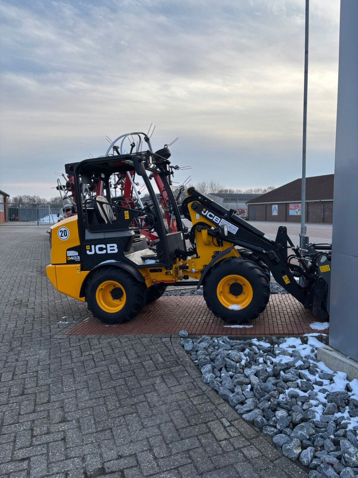 Kompaktlader van het type JCB 403, Gebrauchtmaschine in Esens (Foto 4)