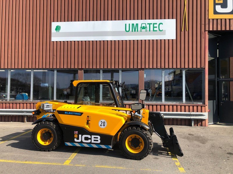 Kompaktlader типа JCB 525-60E, Neumaschine в Domdidier (Фотография 1)