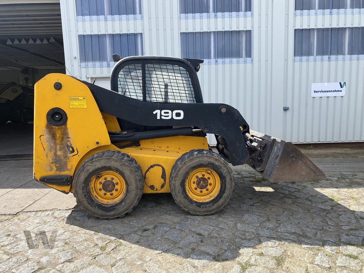 Kompaktlader des Typs JCB Robot 190, Gebrauchtmaschine in Jördenstorf (Bild 2)