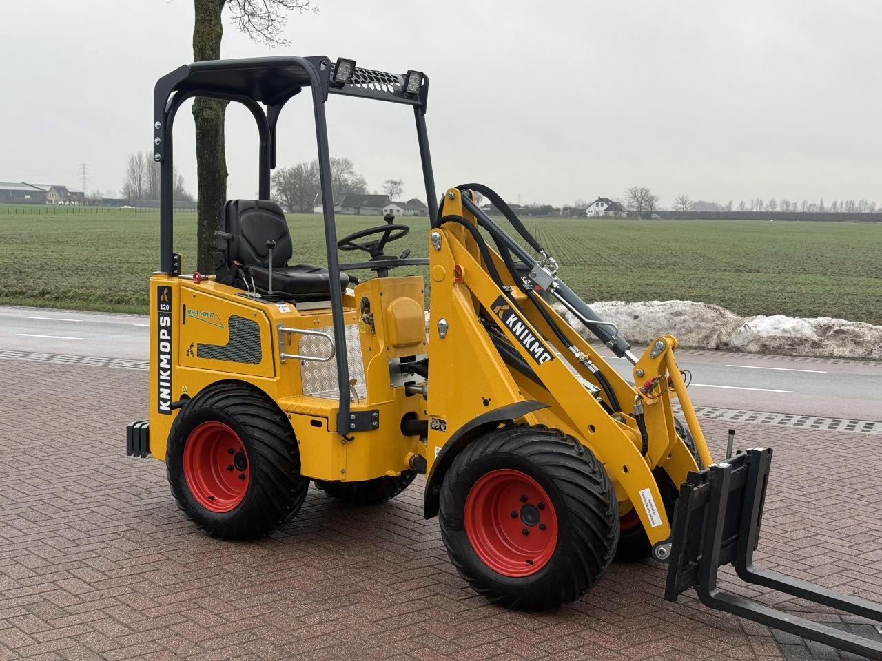 Kompaktlader typu Knikmops 120, Gebrauchtmaschine v Wadenoijen (Obrázek 1)