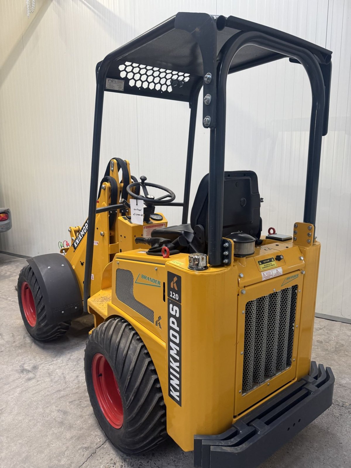 Kompaktlader of the type Knikmops 120, Gebrauchtmaschine in Wadenoijen (Picture 3)