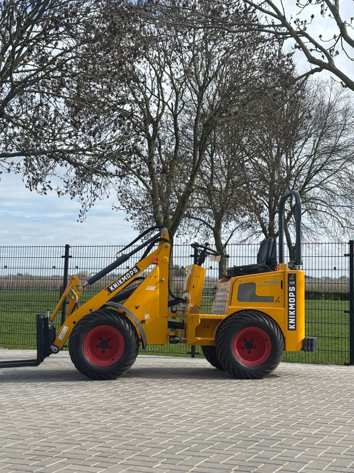 Kompaktlader typu Knikmops 120, Gebrauchtmaschine w Wadenoijen (Zdjęcie 1)