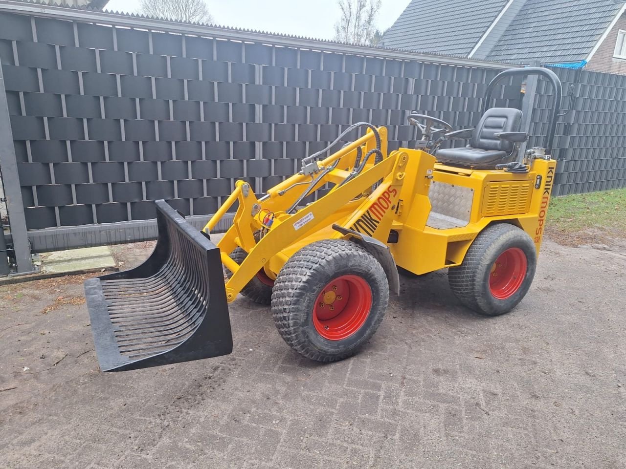 Kompaktlader za tip Knikmops 130, Gebrauchtmaschine u Veessen (Slika 1)