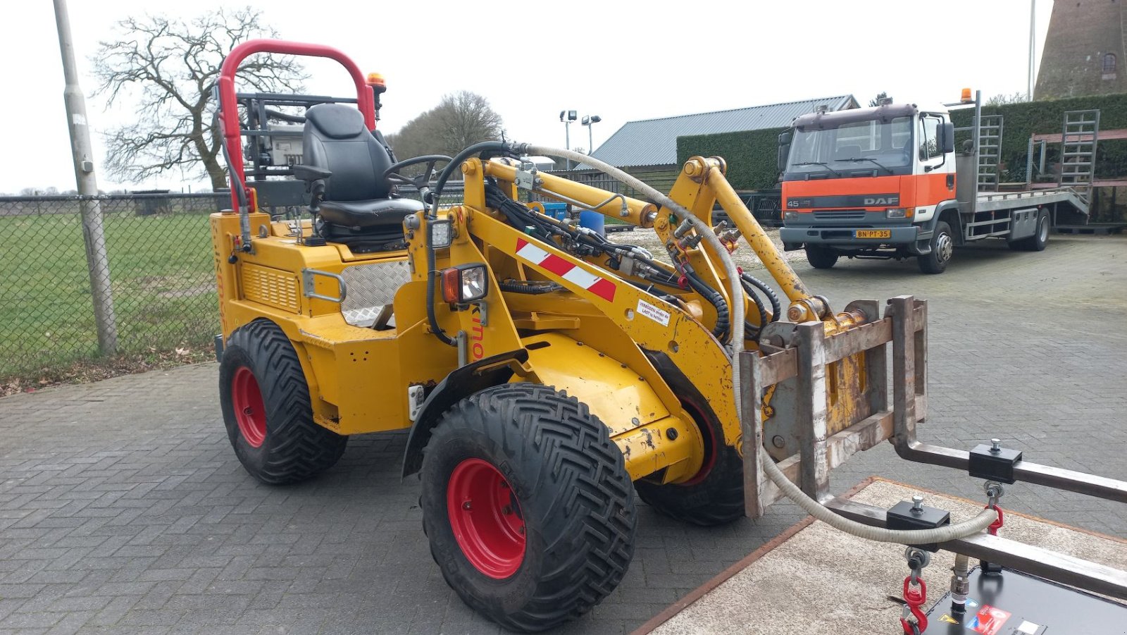 Kompaktlader от тип Knikmops 250, Gebrauchtmaschine в Garderen (Снимка 5)