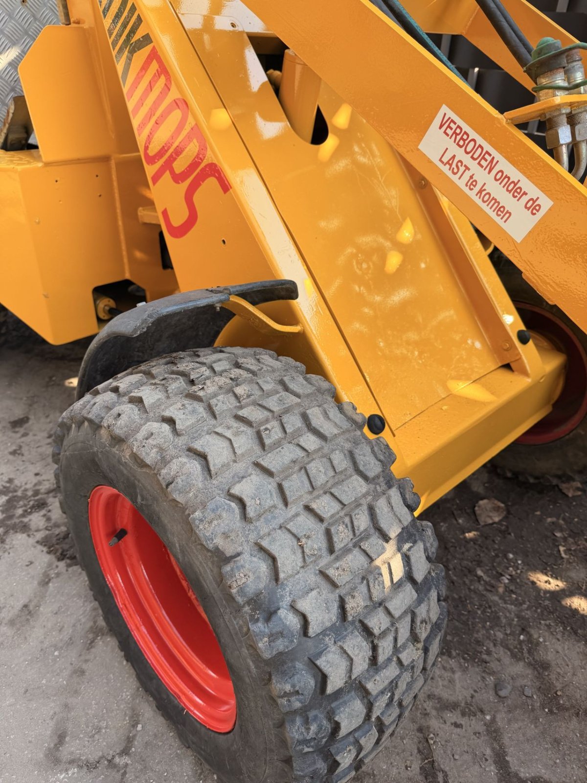 Kompaktlader Türe ait Knikmops 90, Gebrauchtmaschine içinde Veessen (resim 4)