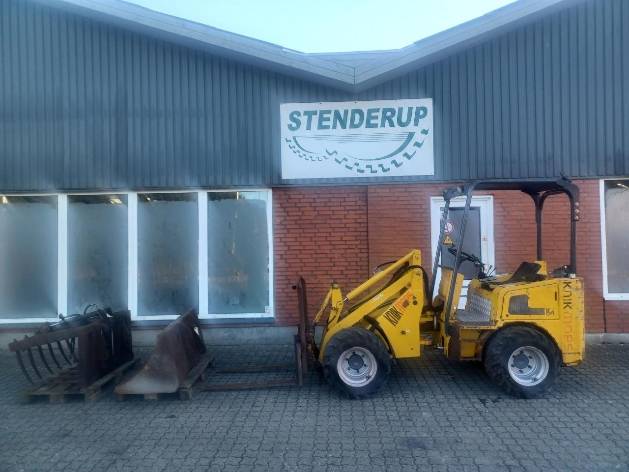 Kompaktlader of the type Knikmops MED SKOVL, Gebrauchtmaschine in Rødding (Picture 1)