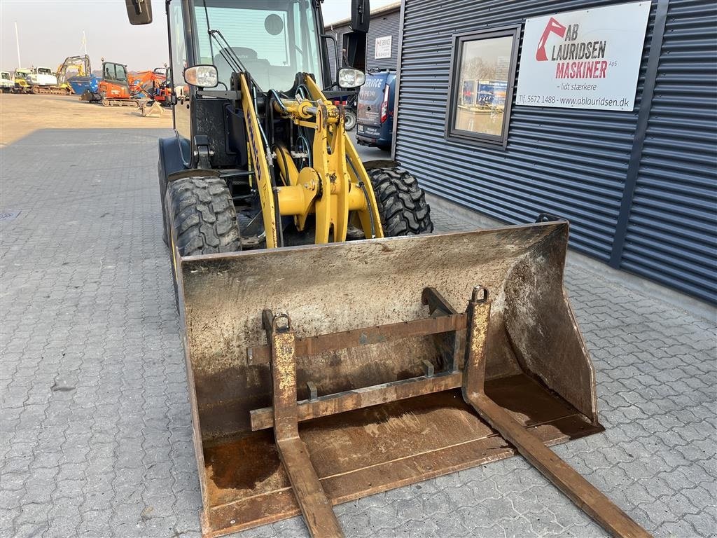 Kompaktlader of the type Komatsu WA 70 M-8E0 med skovl og gafler, Gebrauchtmaschine in Rønnede (Picture 3)