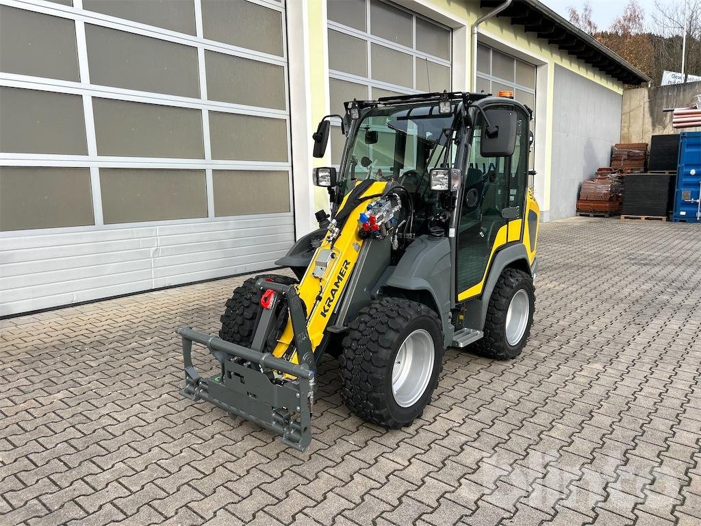 Kompaktlader des Typs Kramer 358, Gebrauchtmaschine in Düsseldorf (Bild 1)