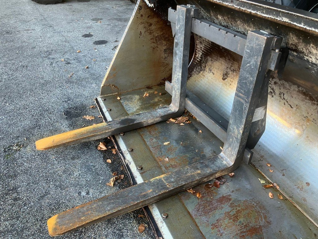 Kompaktlader of the type Kramer 5507, Gebrauchtmaschine in Schwarzhäusern (Picture 6)