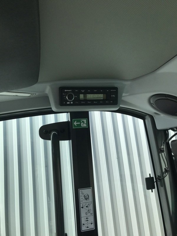 Kompaktlader of the type Kramer KL 14.5, Ausstellungsmaschine in Henau (Picture 7)