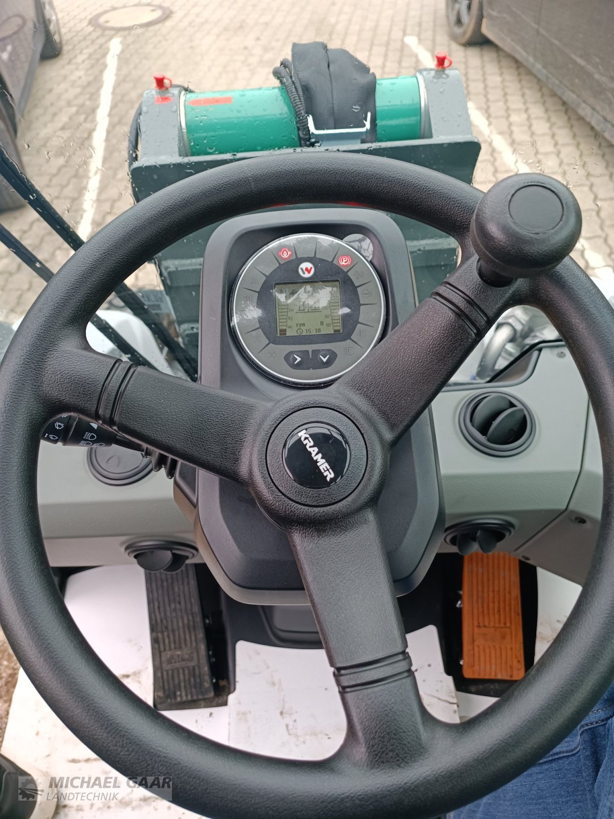 Kompaktlader des Typs Kramer KL 14.5, Neumaschine in Höhenkirchen-Siegertsbrunn (Bild 9)