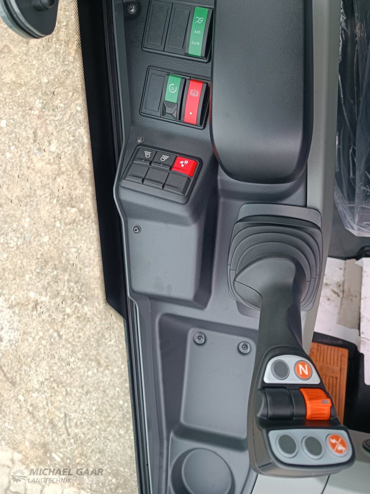 Kompaktlader des Typs Kramer KL 14.5, Neumaschine in Höhenkirchen-Siegertsbrunn (Bild 10)