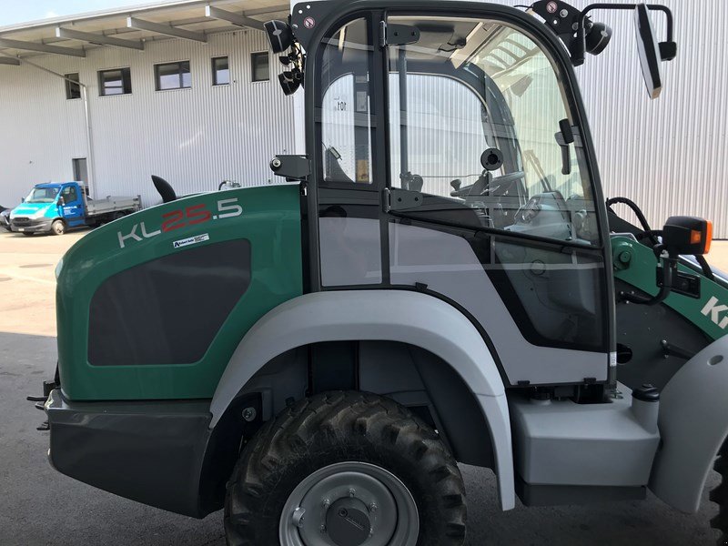 Kompaktlader of the type Kramer KL 25.5, Ausstellungsmaschine in Henau (Picture 6)