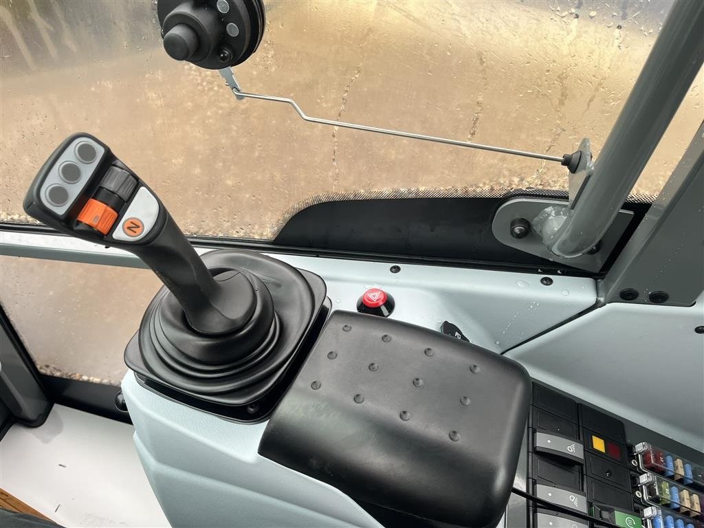 Kompaktlader des Typs Kramer KL25.5T  med Teleskoparm, så den har stor rækkevidde og fleksibilitet., Gebrauchtmaschine in Lintrup (Bild 4)