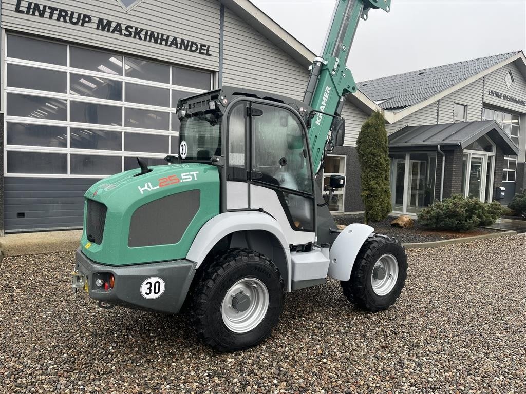 Kompaktlader des Typs Kramer KL25.5T  med Teleskoparm, så den har stor rækkevidde og fleksibilitet., Gebrauchtmaschine in Lintrup (Bild 17)