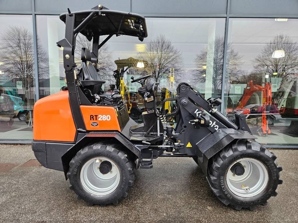 Kompaktlader от тип Kubota RT 280, Gebrauchtmaschine в Fårevejle (Снимка 2)