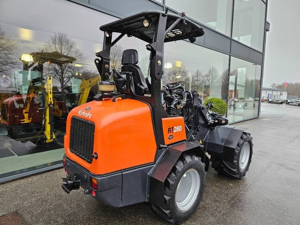 Kompaktlader от тип Kubota RT 280, Gebrauchtmaschine в Fårevejle (Снимка 3)