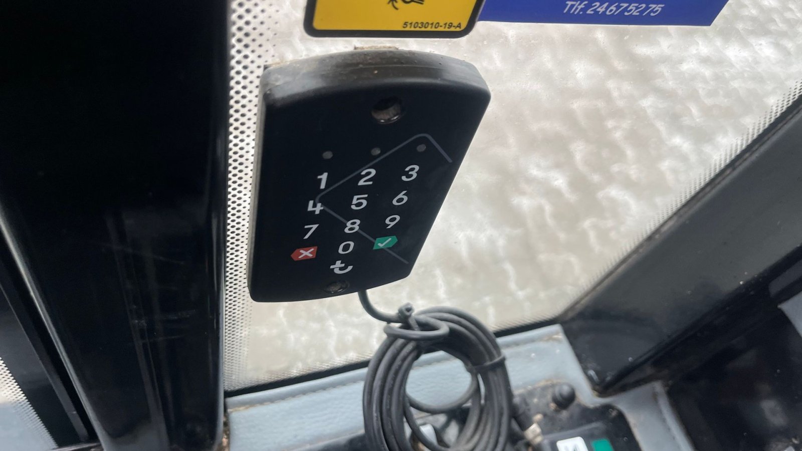 Kompaktlader tip Kubota RT210-2 Med lukket kabine kun kørt 242Timer, Gebrauchtmaschine in Rønnede (Poză 9)