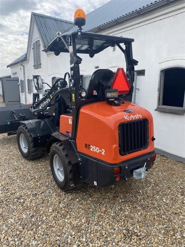 Kompaktlader des Typs Kubota RT250-2, Gebrauchtmaschine in Føvling (Bild 4)