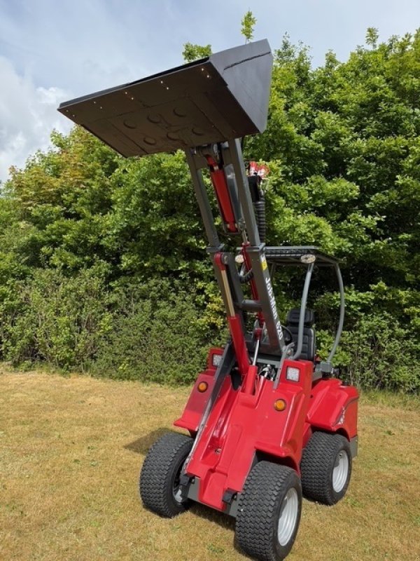 Kompaktlader tip MAN 620 Teleskop og plæne dæk, Gebrauchtmaschine in Herning (Poză 13)